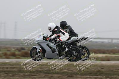 media/Nov-29-2025-TrackDaz (Sat) [[10ae2d9bce]]/B Group/Session 4 (Wheelie Bump)/